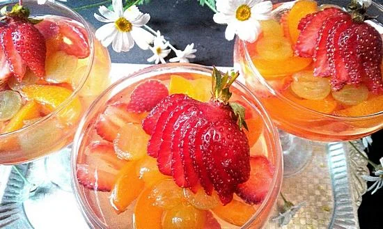 Fruit Jelly with Fruit Chunks